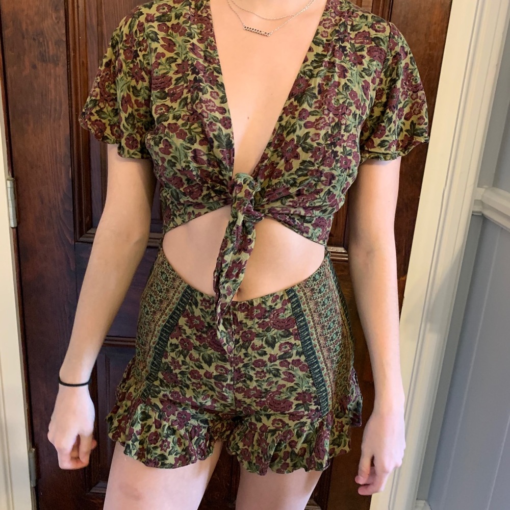 Free People Size 2 Romper with midsection cutout